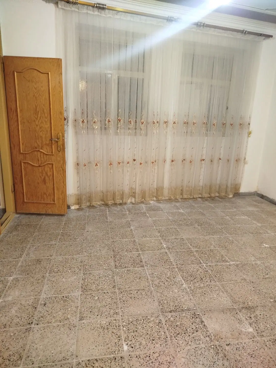 اجاره سوییت ۶۰متری