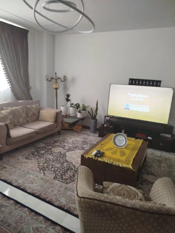 یک واحد آپارتمان 105متر