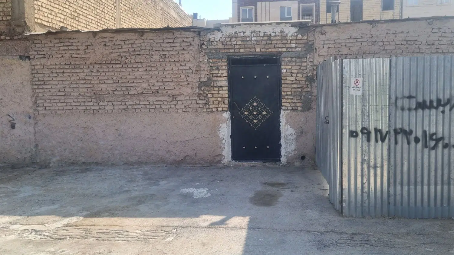 ویلایی جهت دفتر و انبار بر بلوار رحمت