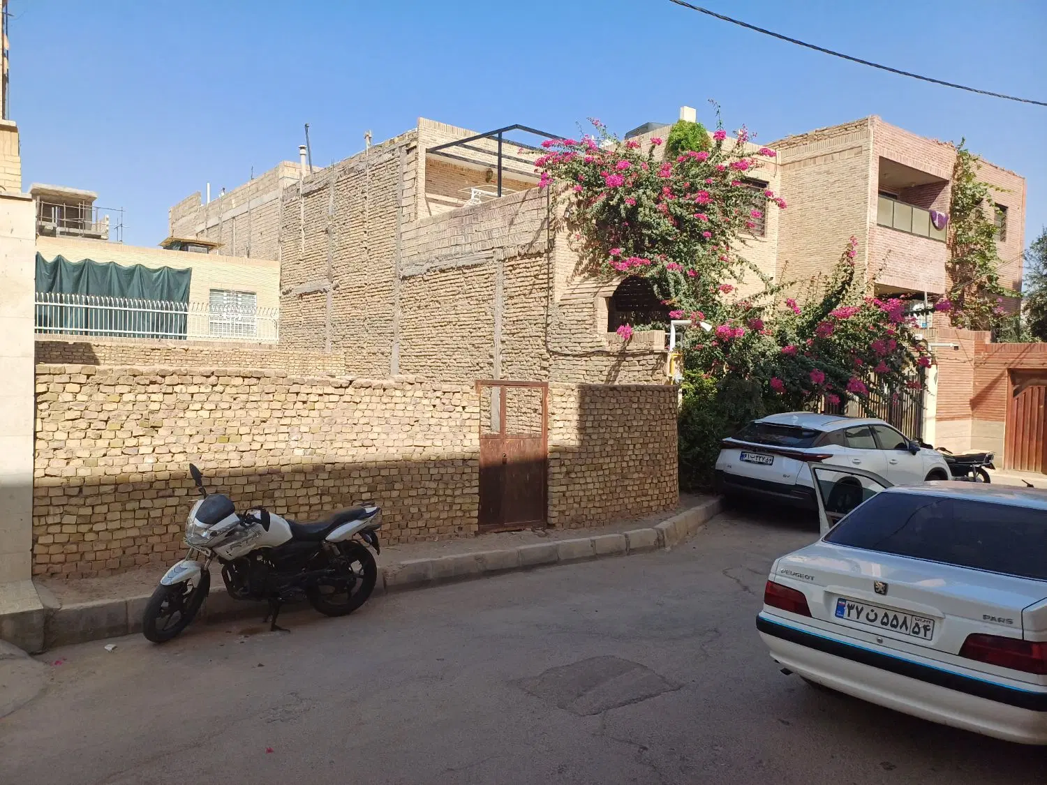 زمین کوچه شرق جمهوری