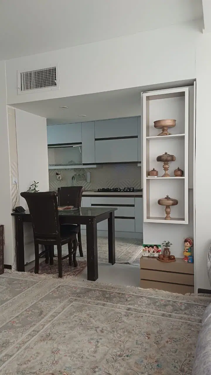 آپارتمان ۱۳۰ متری شهید قندی