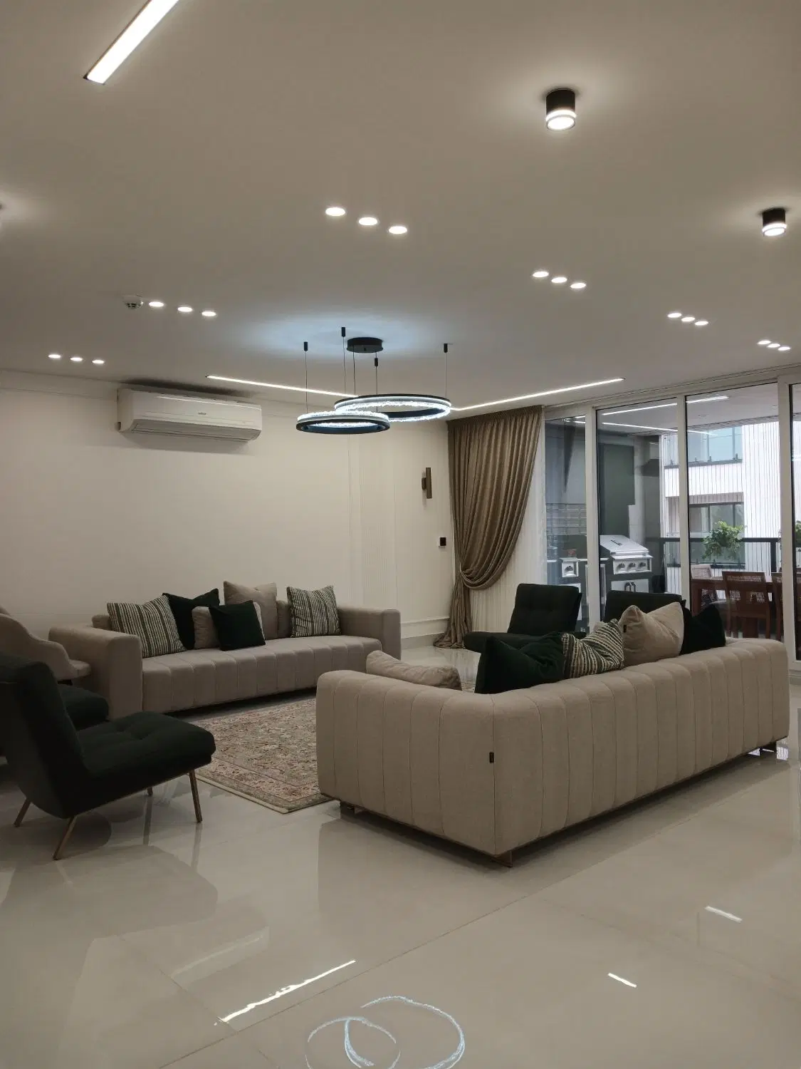 فروش آپارتمان لوکس ۲۶۰ متری
