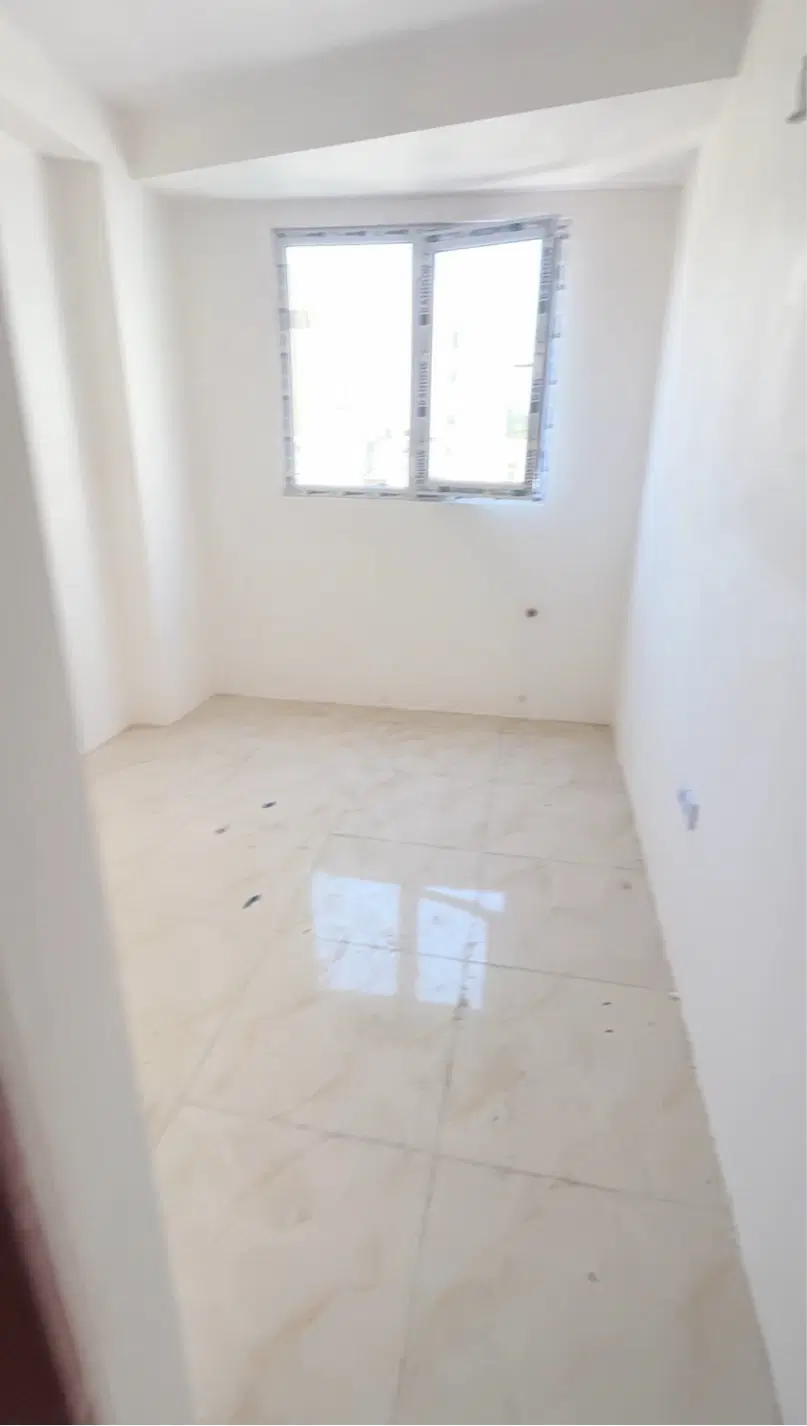 ۹۰ متری نوساز ، کلید نخورده