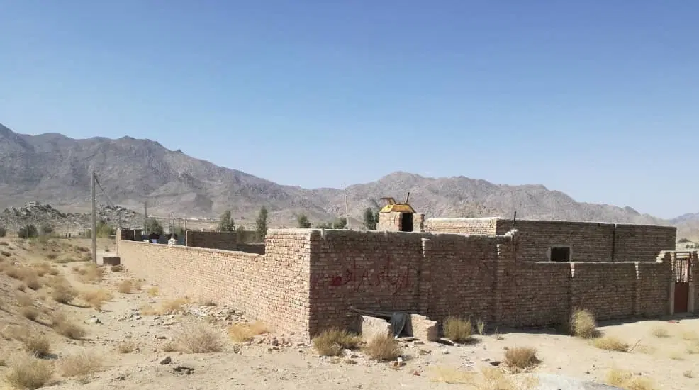 زمین مسکونی منزلاب