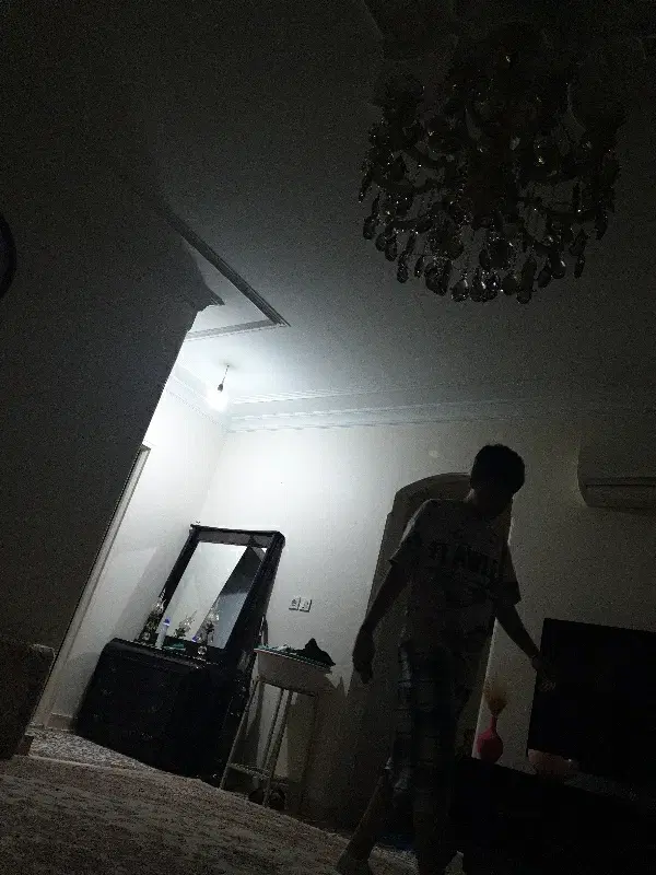 اپارتمان ۶۰ متری طبقه سوم اسانسور سال ساخت۱۴۰۲
