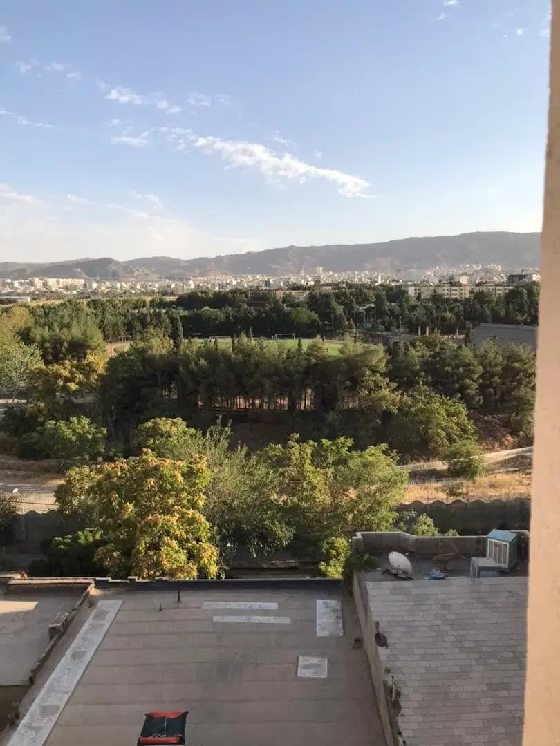 باهنر 155 متری طبقه چهارم