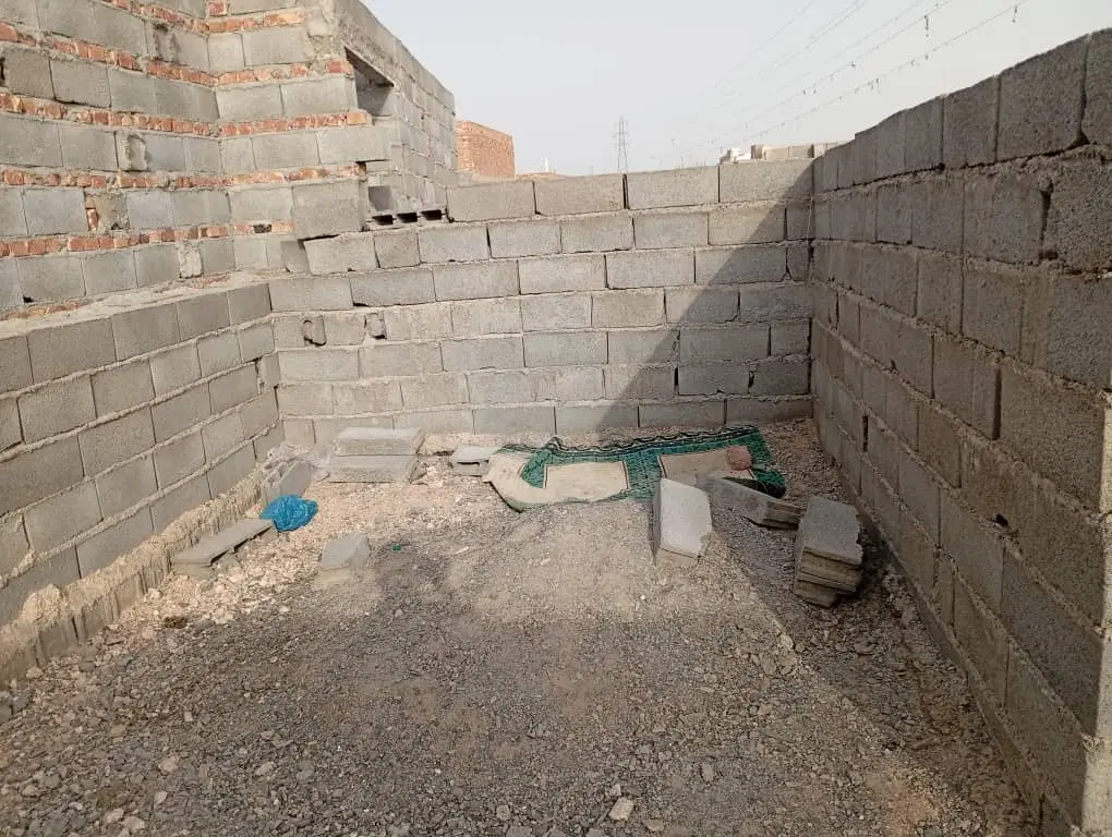 چهار دیوار ی 120متر بفروش میرسد