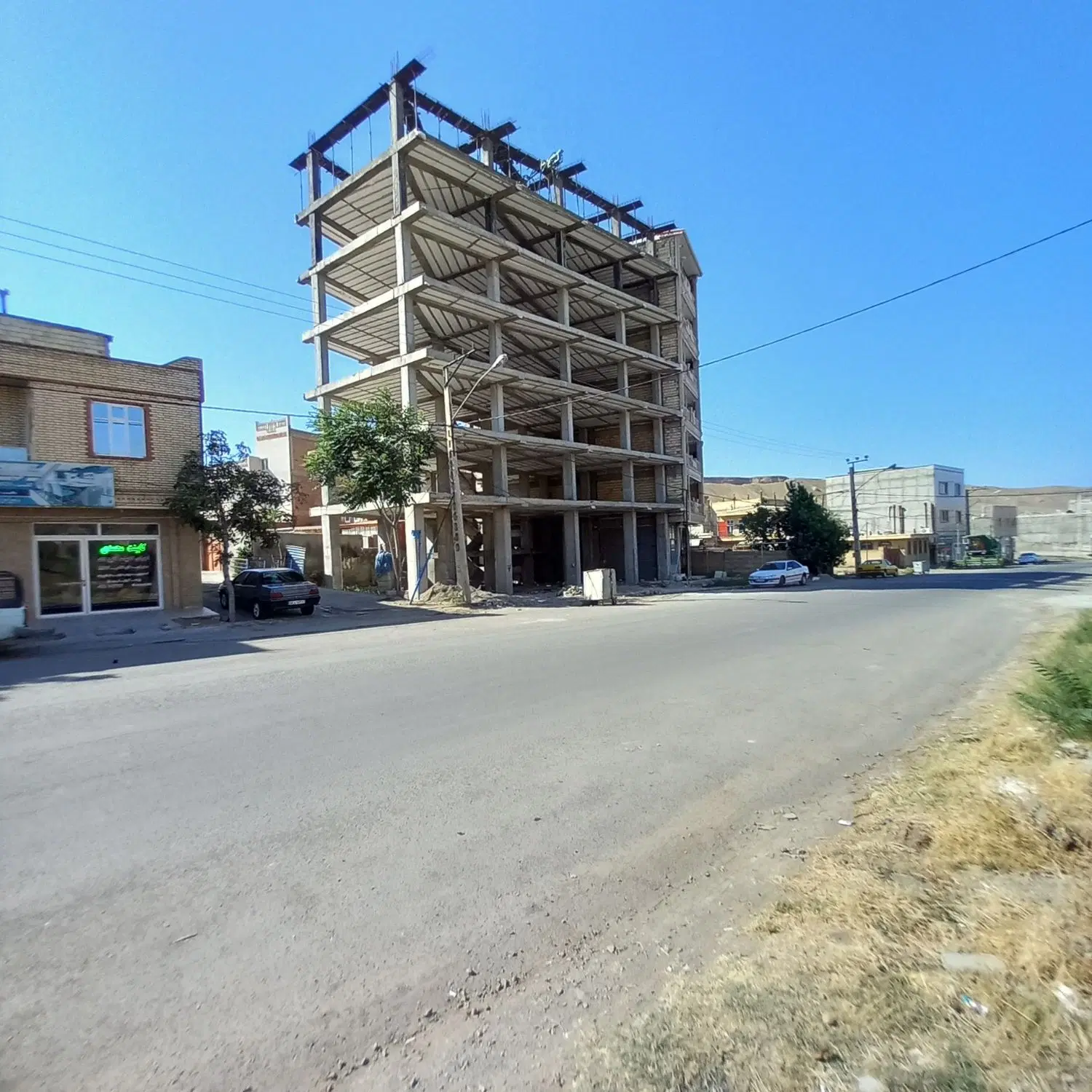 فروش واحد آپارتمانی تجاری مسکونی