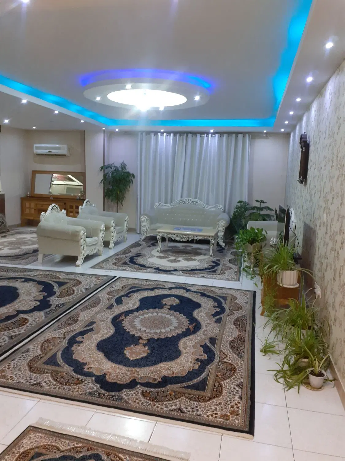 اپارتمان سند دار وام دار ۱۲۰ متری