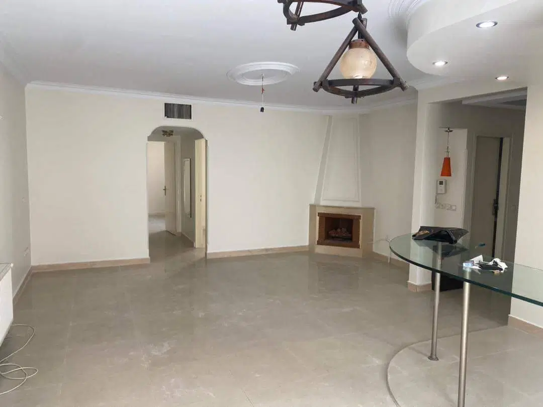 آپارتمان دو خوابه با پارکینگ و‌انباری