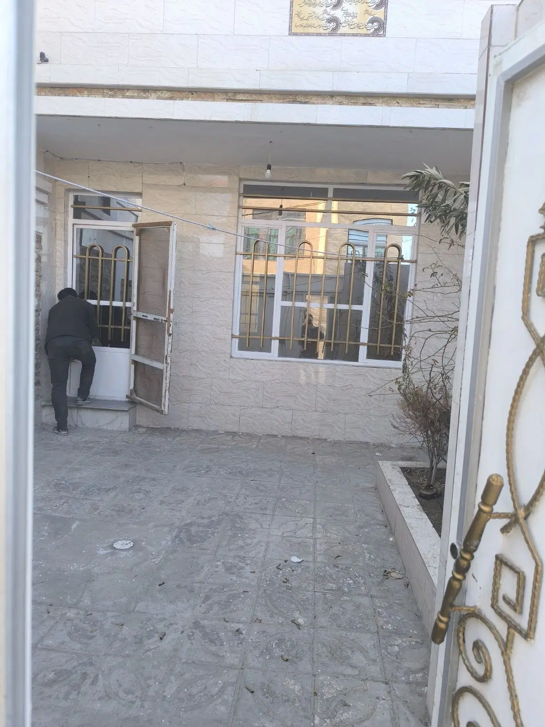 آپارتمان فروشی همکف شاهنامه