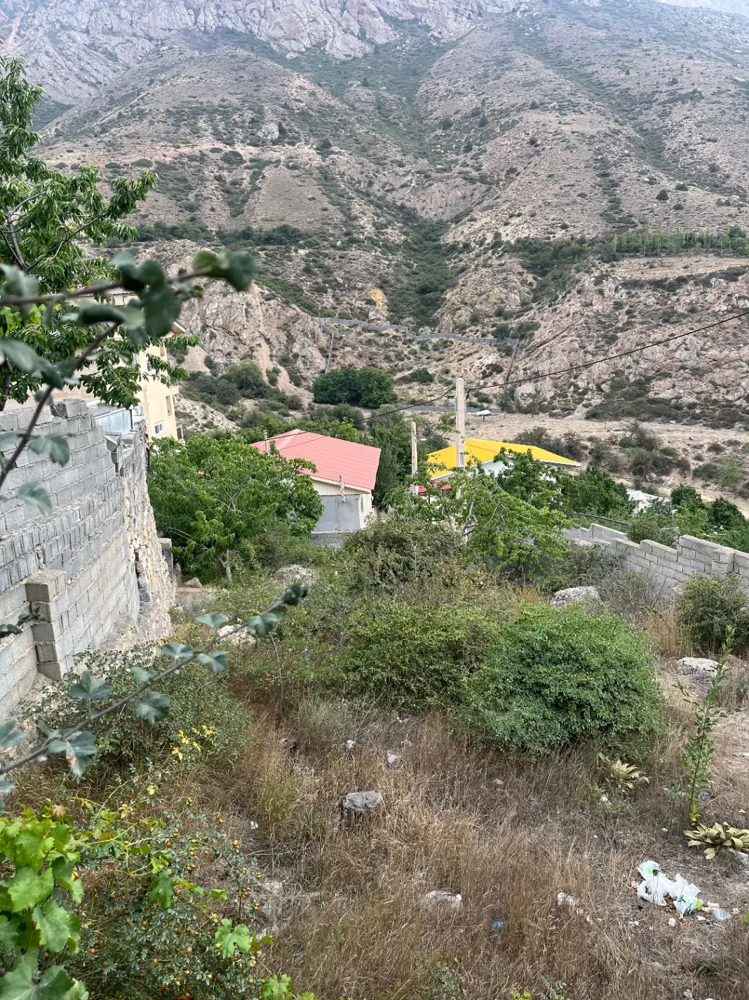 فروش ملک مسکونی واقع درجاده هراز امیری روستای هاره