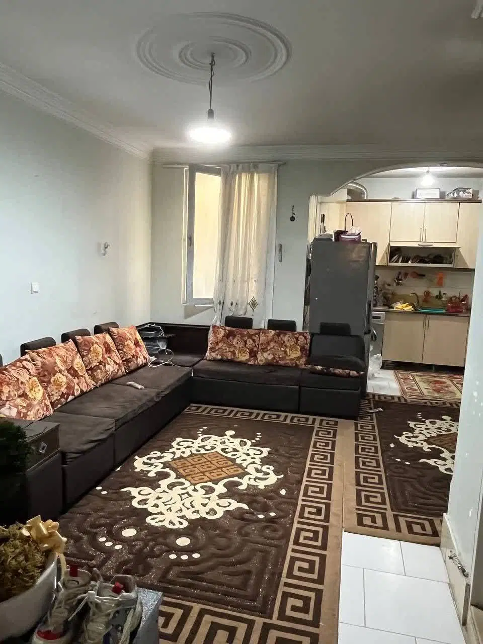 ۴۳ متری