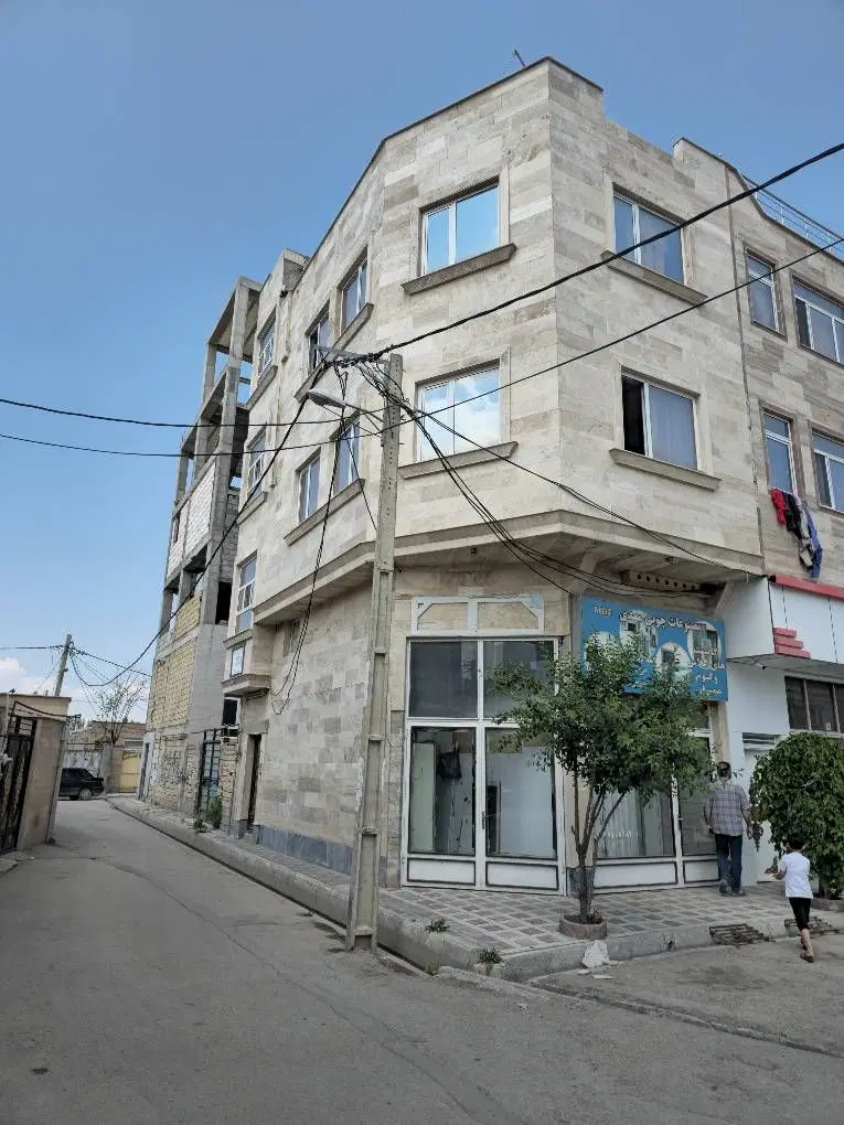 فروش یک باب مغازه به متراژ ۴۲+۱۶متر بالکن بهر
