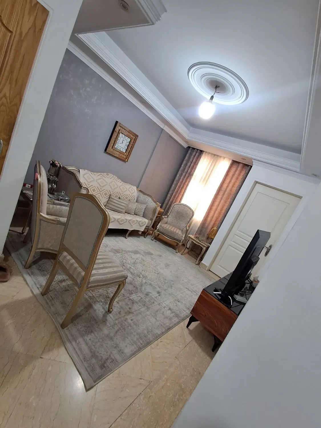 آپارتمان ۶۰ محله علم و صنعت