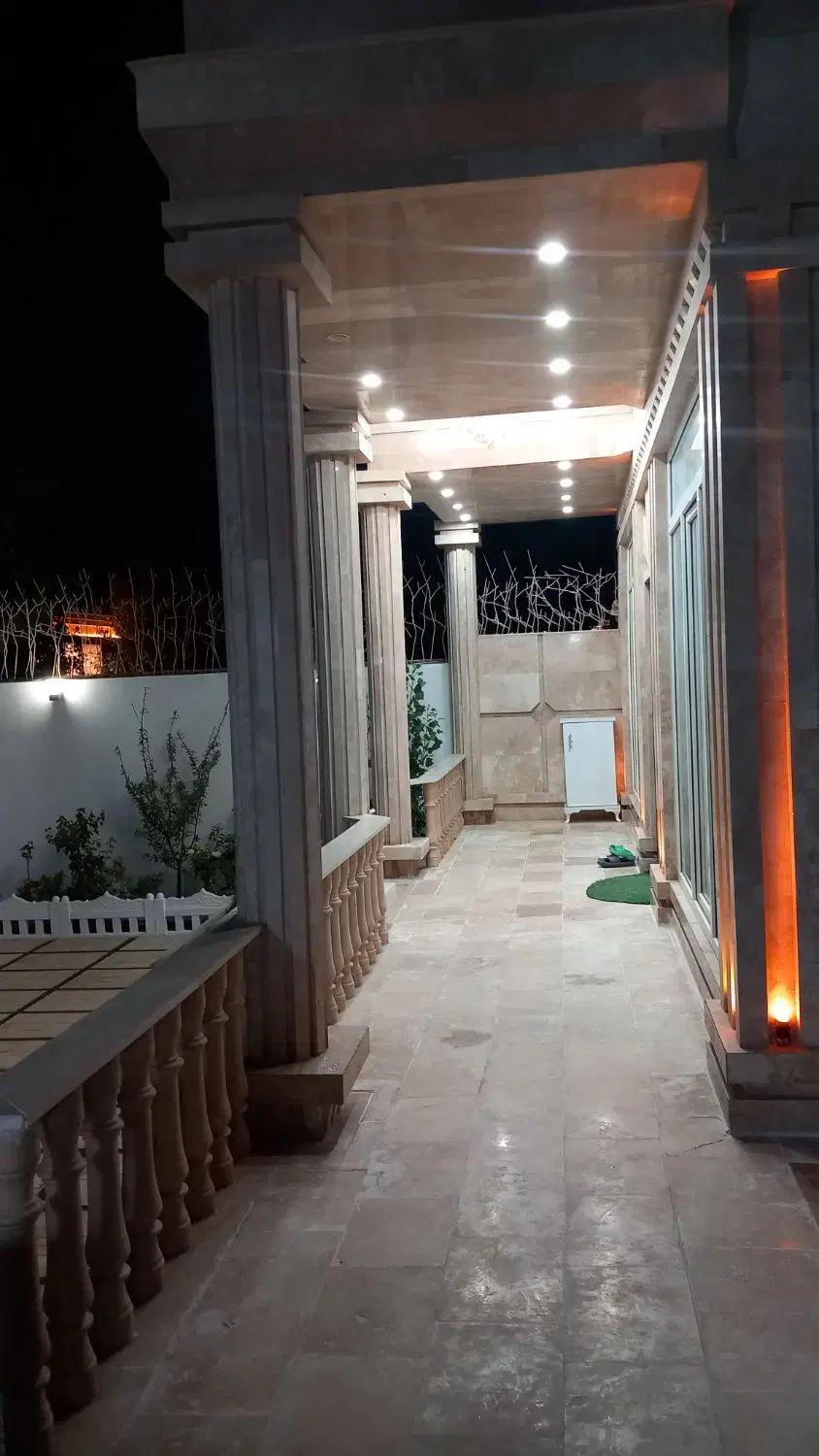 ویلا ۲۶۰ متری سهیلیه زعفرانیه رمنده  بهترین لوکیشن