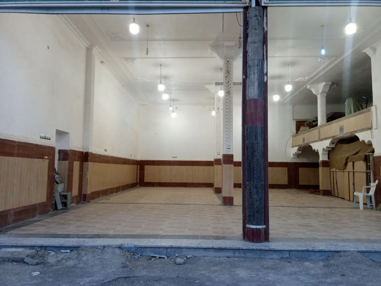 رهن واجاره مغازه ۱۵۲مترتجاری