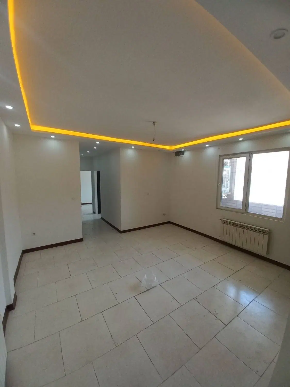 آپارتمان 78 متری2 خواب فاز3 خ معلم فول عرصه تصویه