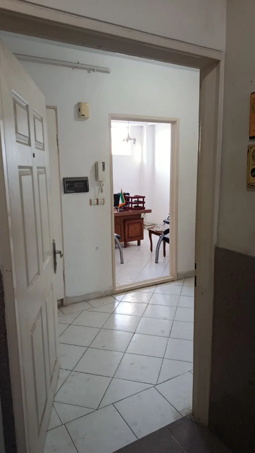اتاق اداری آرام جهت رهن و اجاره