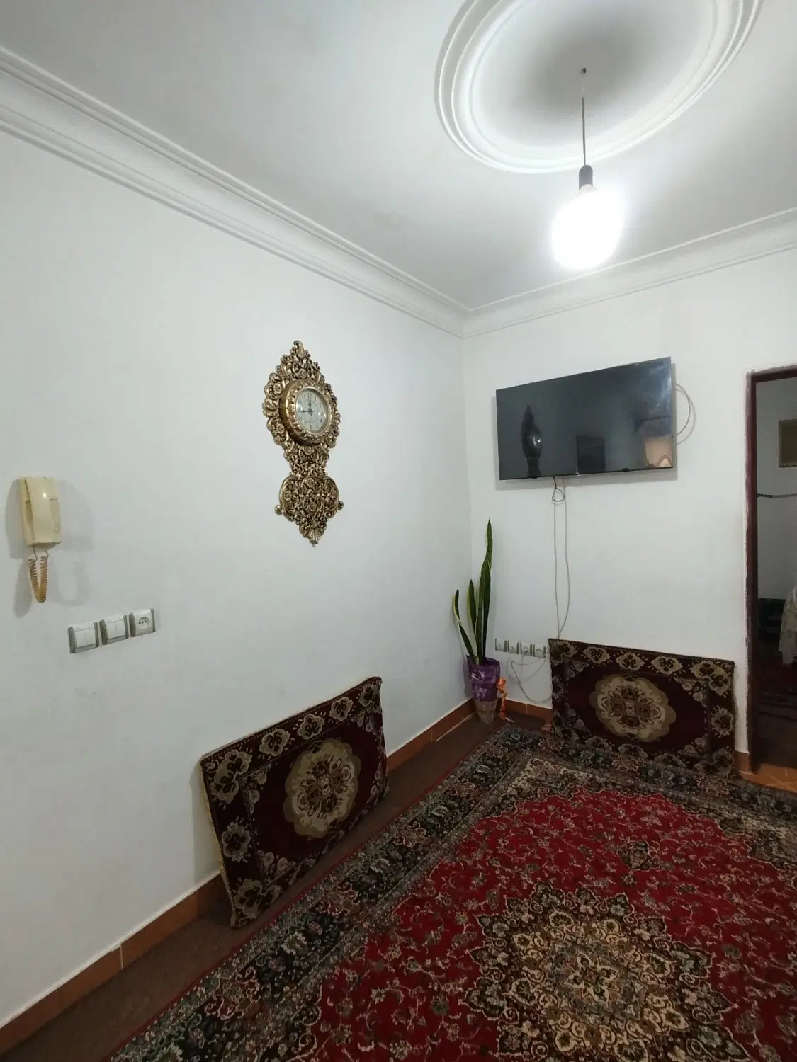 خانه ۵۲ متری درحمیدیان