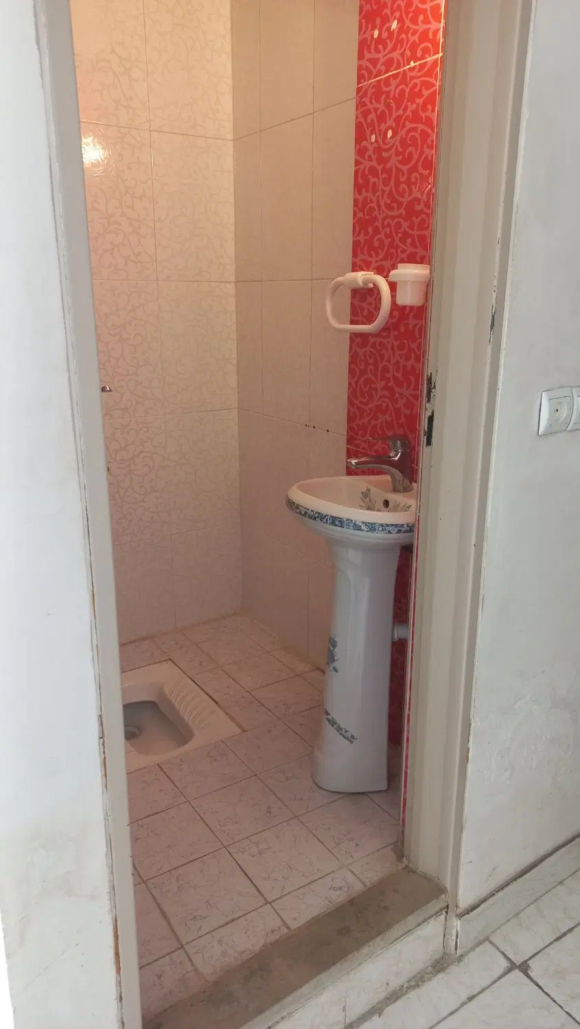 آپارتمان خیابان فروردین