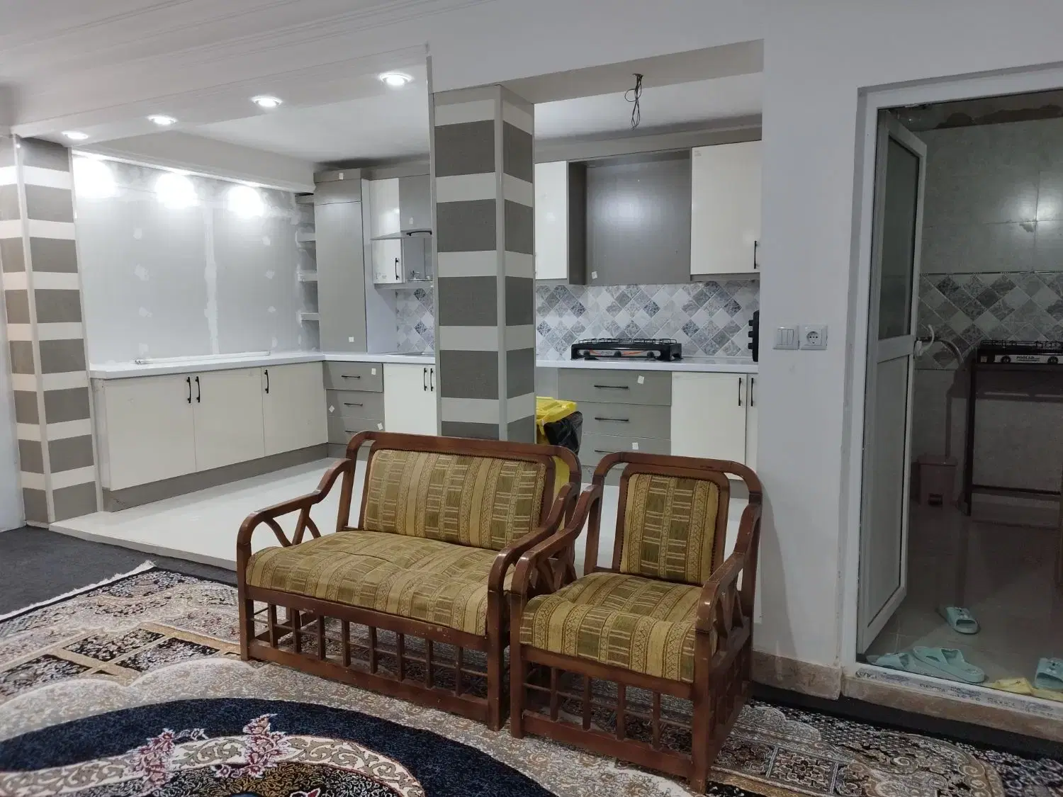 خوابگاه دخترانه مهرآیین