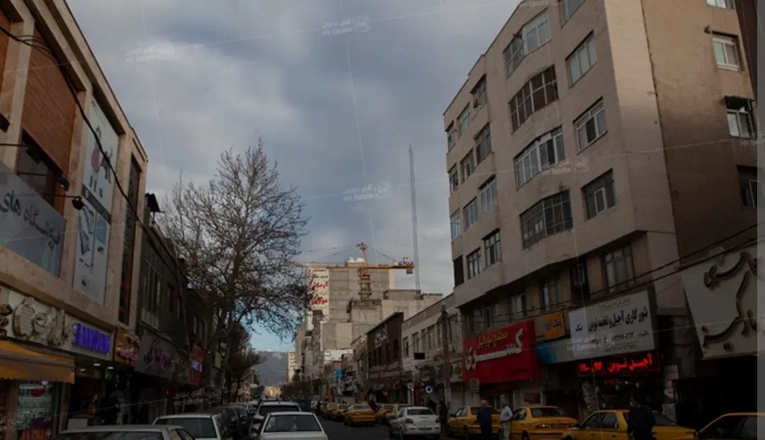 کلنگی سه راه تهران ویلا ۱۶۱ متر