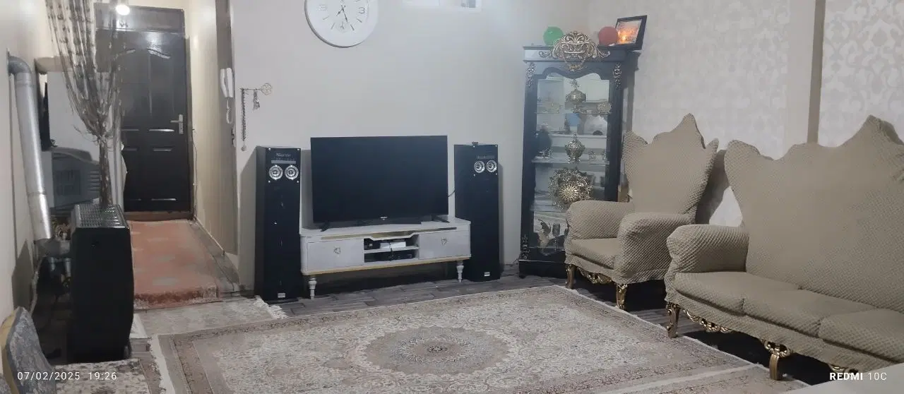آپارتمان همکف عباسی