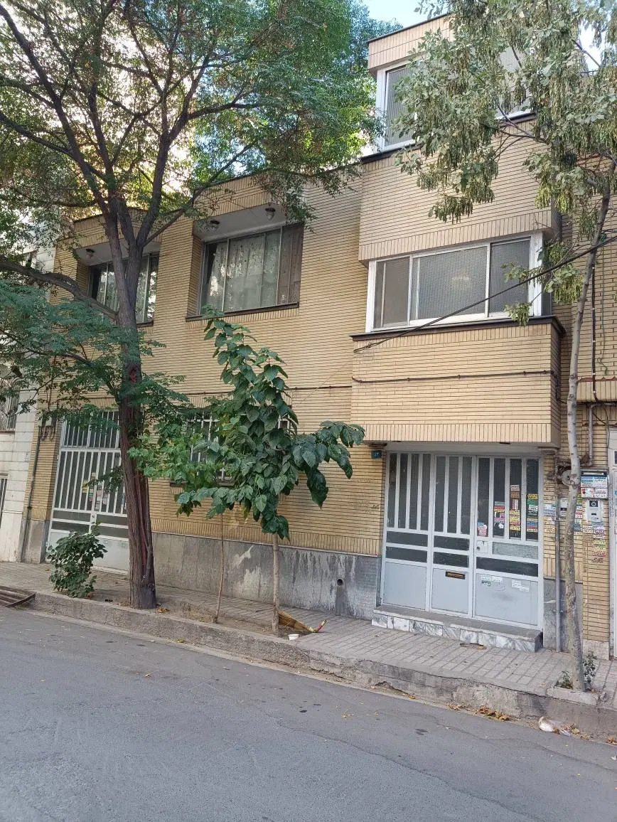 ویلایی ۲۰۰ متری اوایل سرافرازان