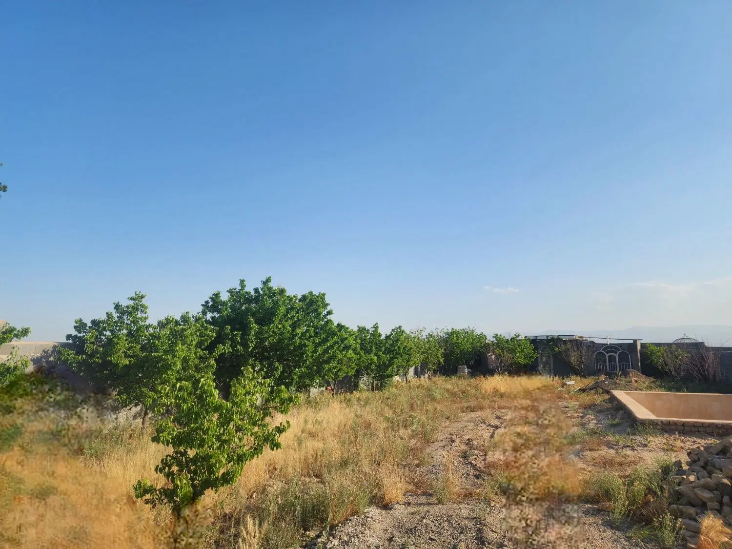 باغ روبه‌روی روستای گرمه‌ معاوضه با خودرو یا خانه