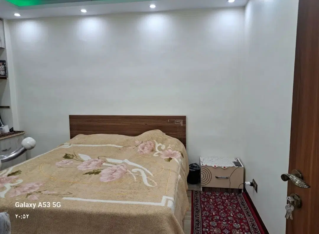 آپارتمان ۱۰۰ متری _ سند _ پارکینگ _ آسانسور_ تختی