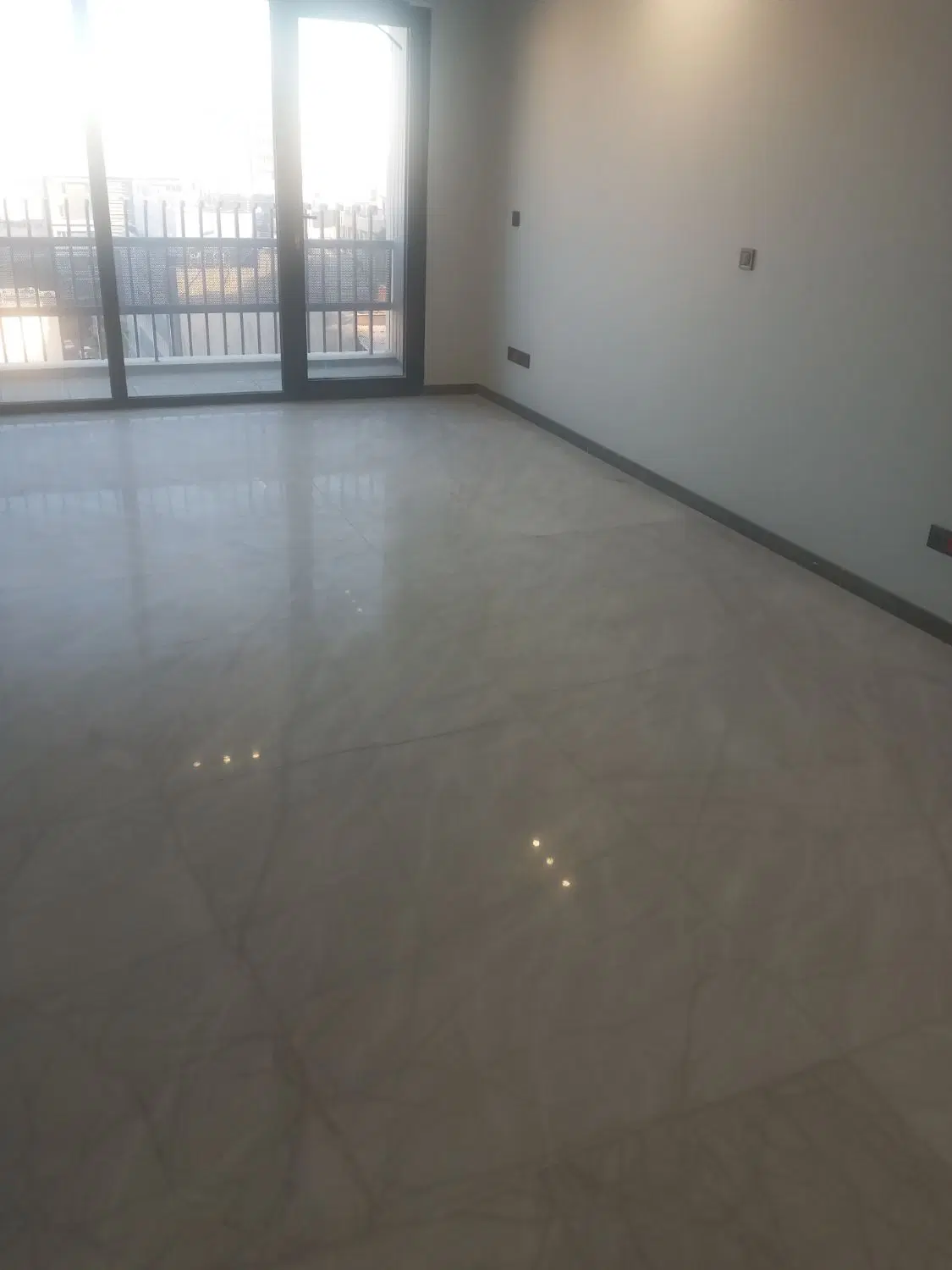 بخارست آرژانتین ۱۲۵متر ۲اتاق سنداداری