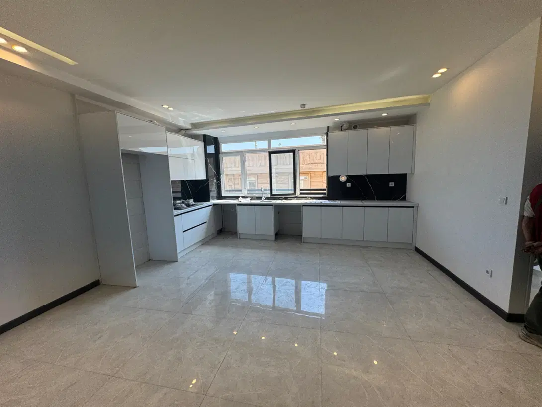 اپارتمان ۱۲۰ متری*فول* گلشن*