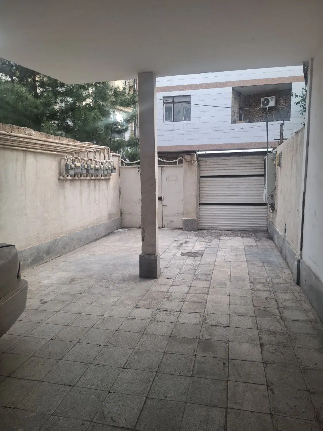 واحد مسکونی همکف استثنایی