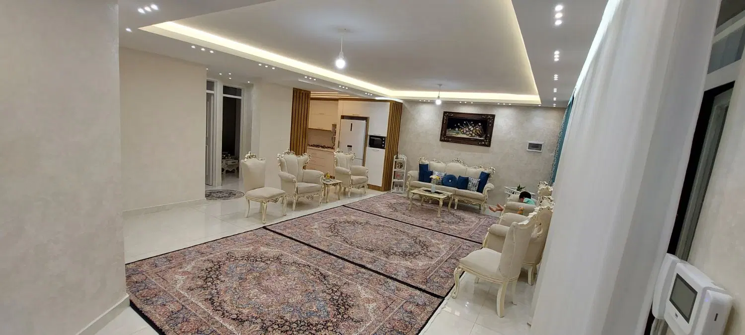 دوخوابه ابتدای  خیابان گلها
