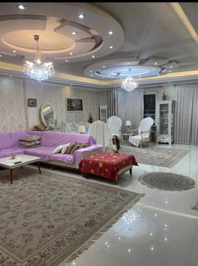 آپارتمان ۱۳۵ متری ۳ خواب ، تک واحد تهرانشرق اقدسی