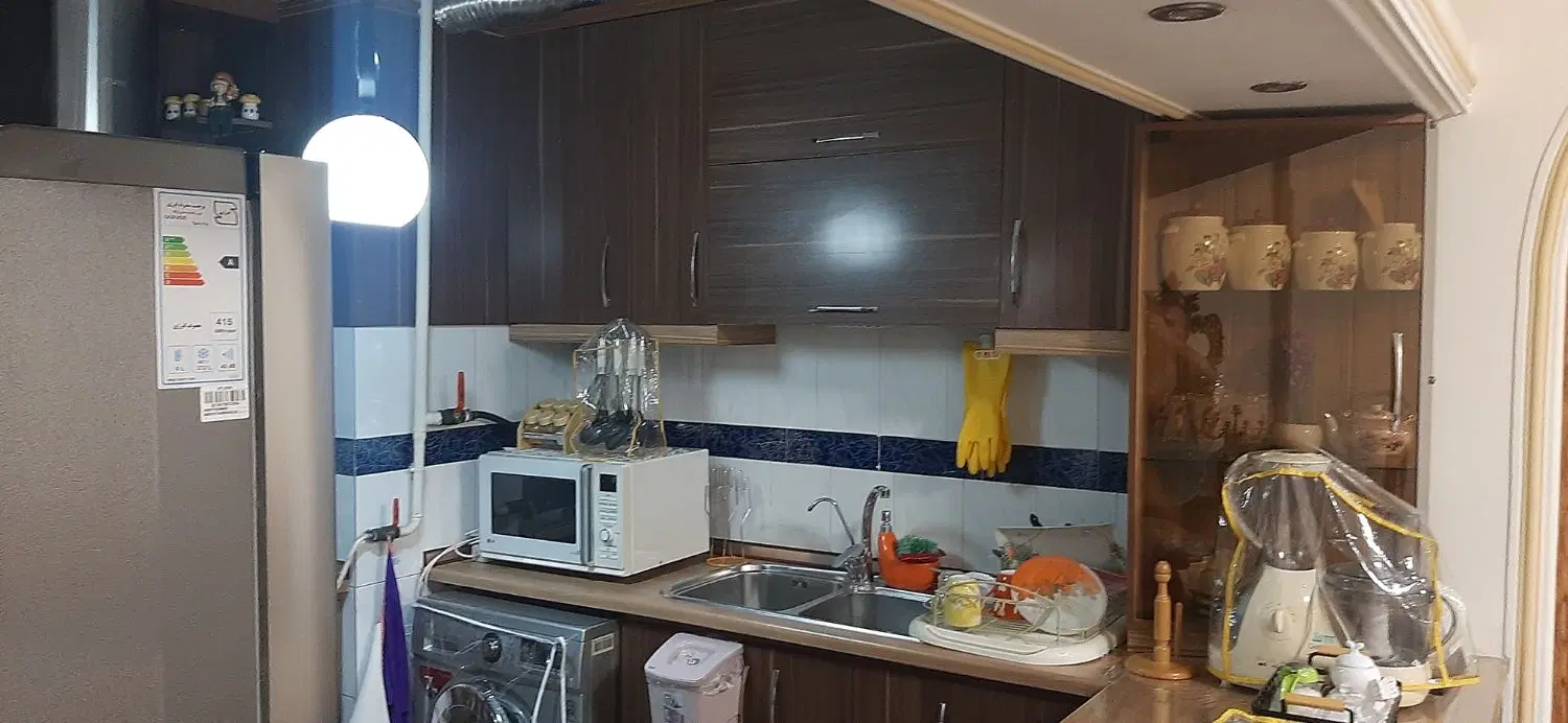 آپارتمان ۷۱ متری بازسازی شده ،سند دار ،۲ خوابه،رشت