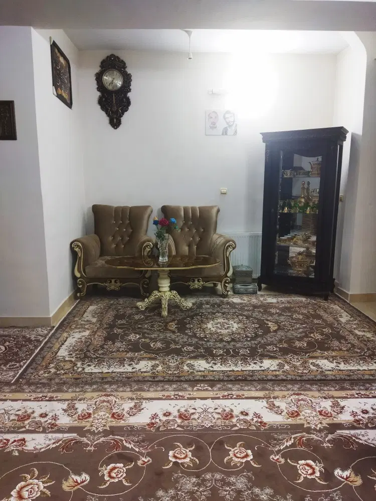 مهرگان فروشی