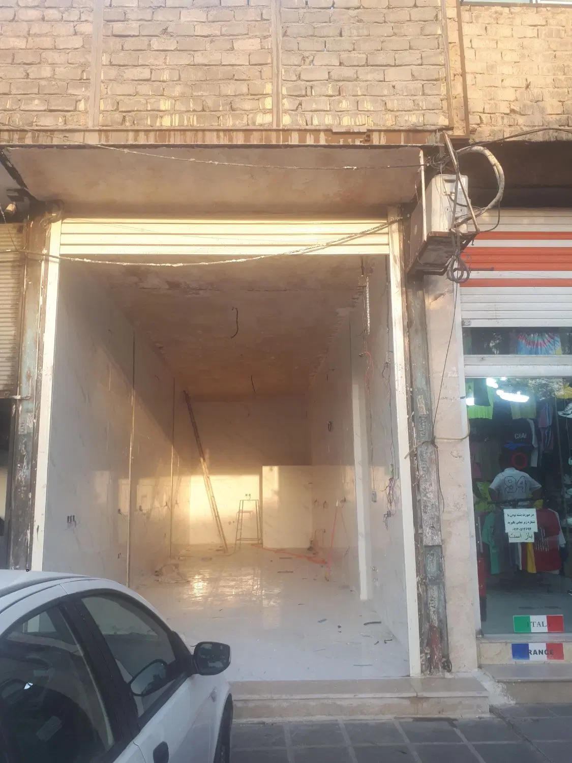 مغازه‌اجاره‌ایی‌کشاورزجنوبی‌نبش‌ک۱۳