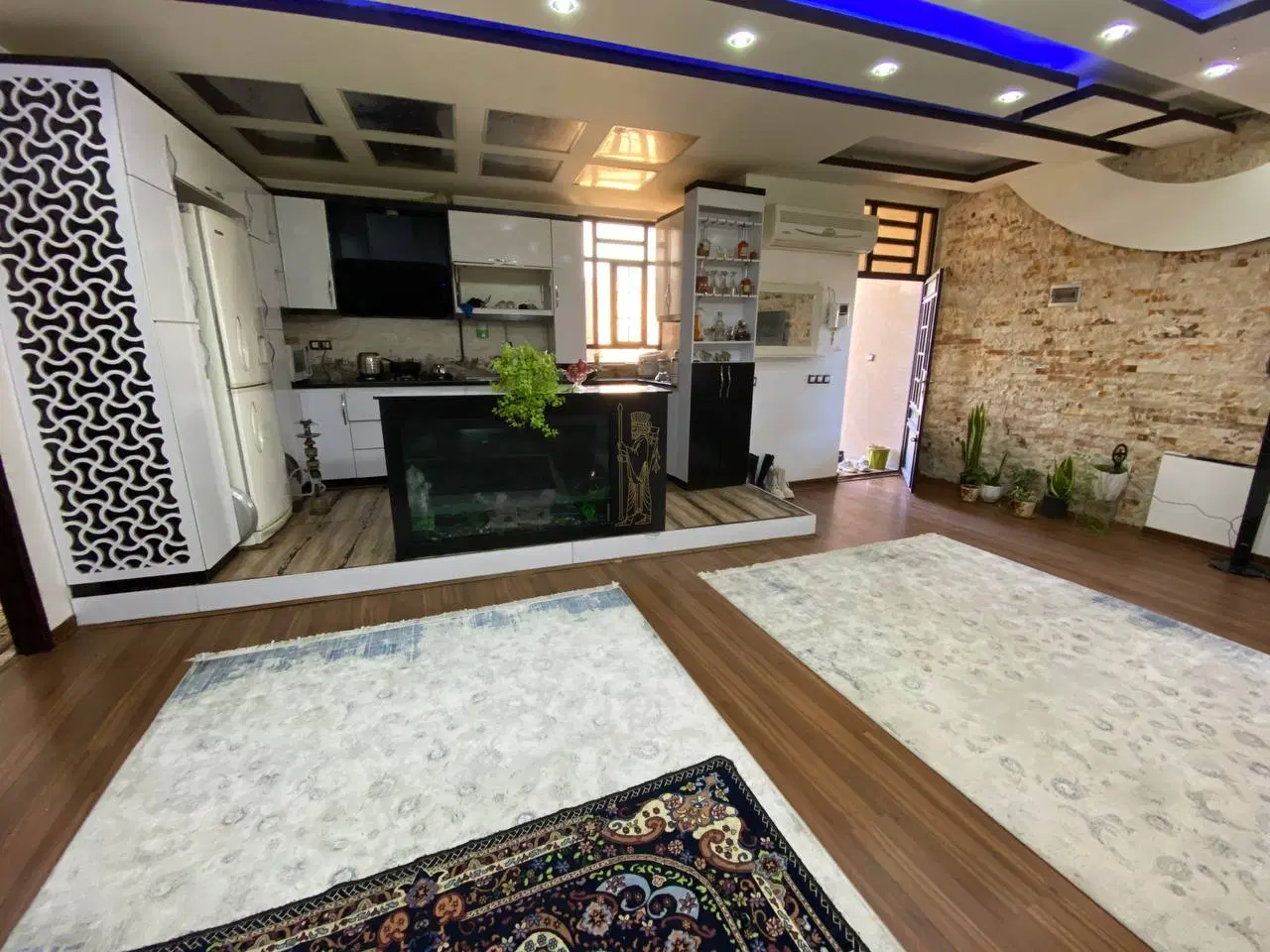 خانه طبقه بالا