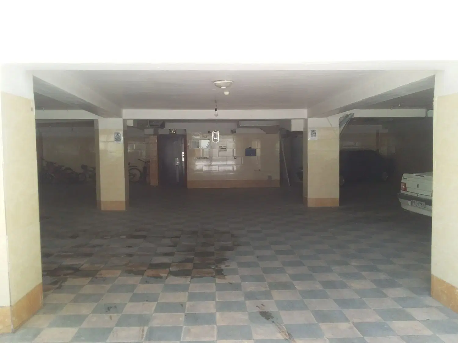 آپارتمان شخصی ساز آسانسور دار