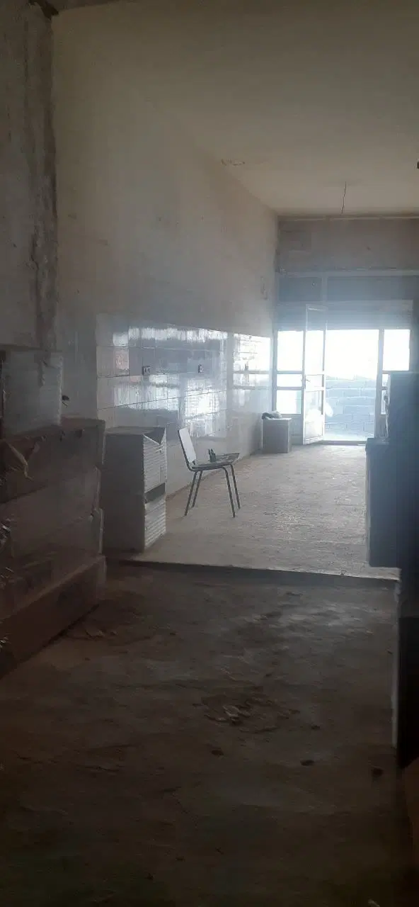 مغازه ۶۰ متری ابتدای کوچه
