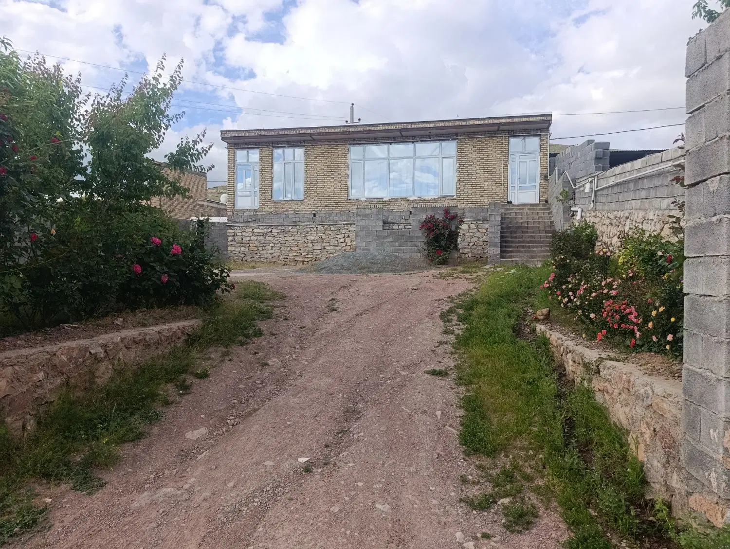خانه ای ویلایی روستایی