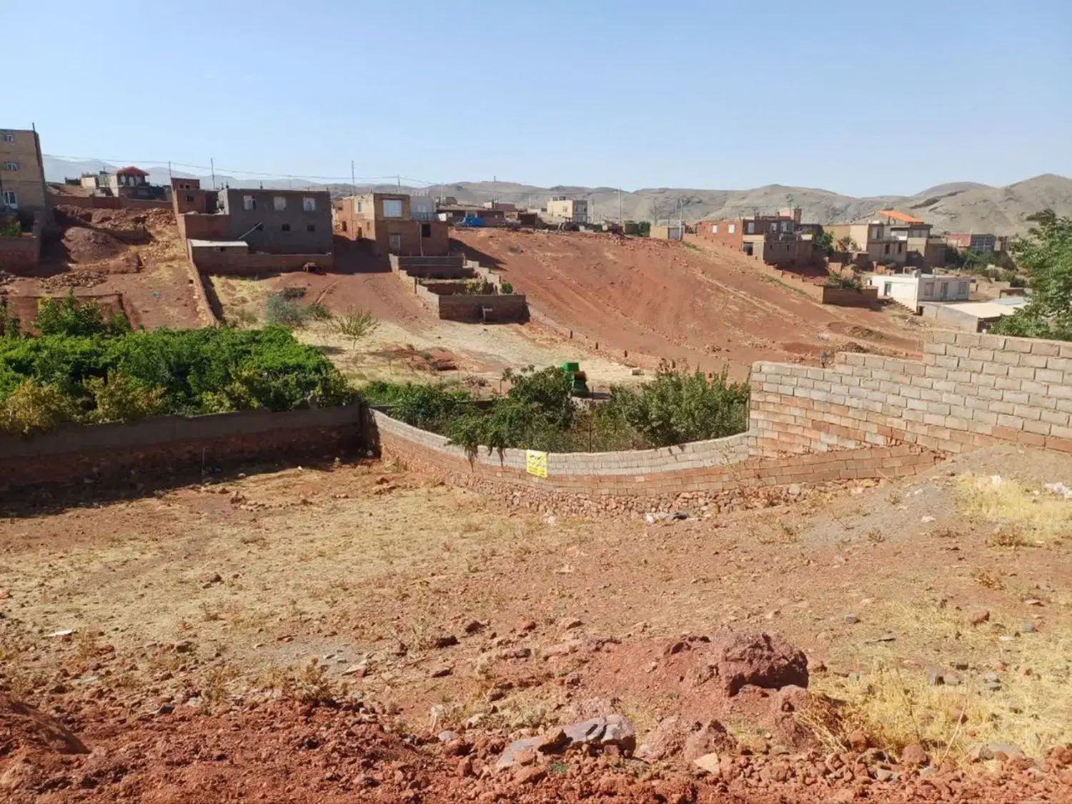 فروش زمین ۷۰۰ متری در روستای دهسرخ