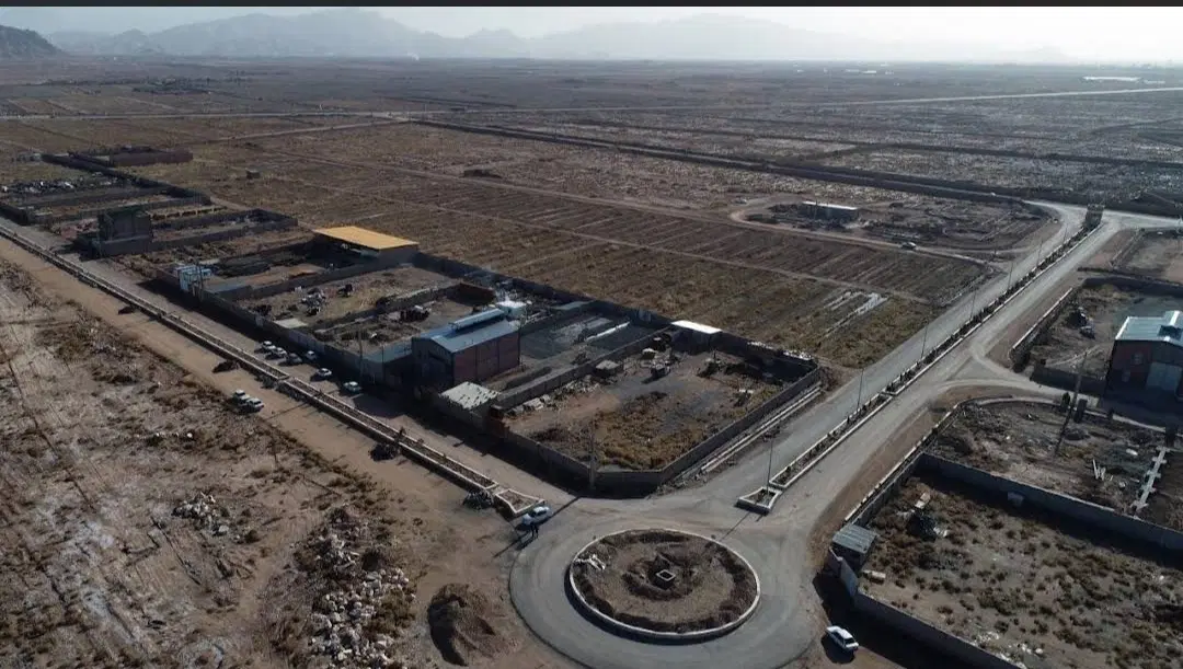 زمین شرف آباد