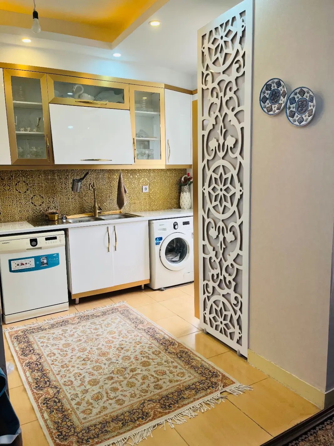 آپارتمان خوش نقشه در ولیعصر جنوبی استاد معین