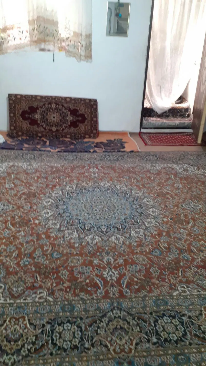 فروشی حیاط
