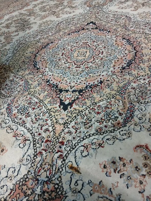 ساختمان کلنگی