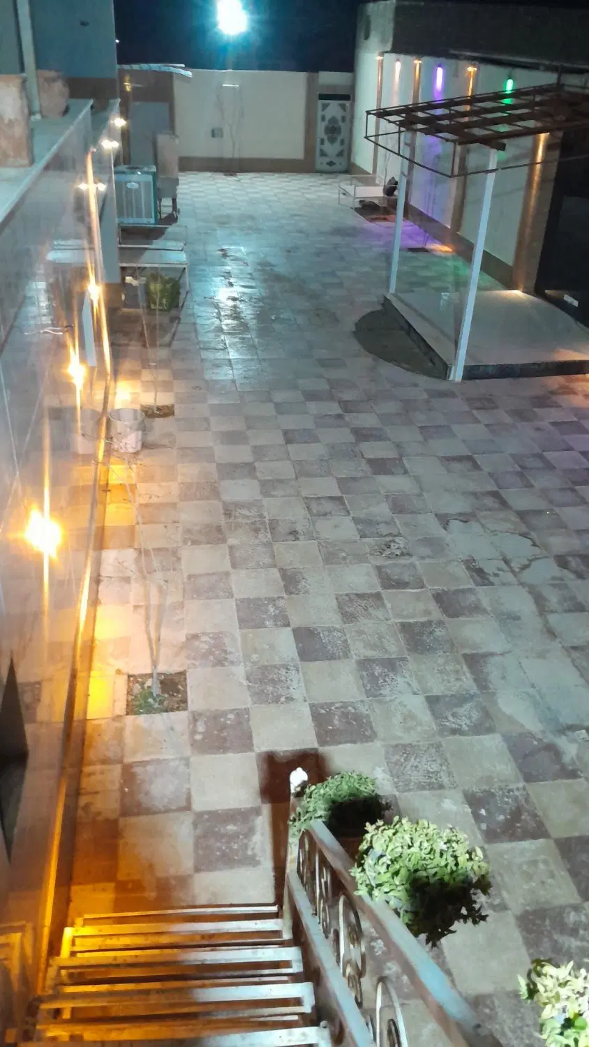 باغ ۵۰۰ متری