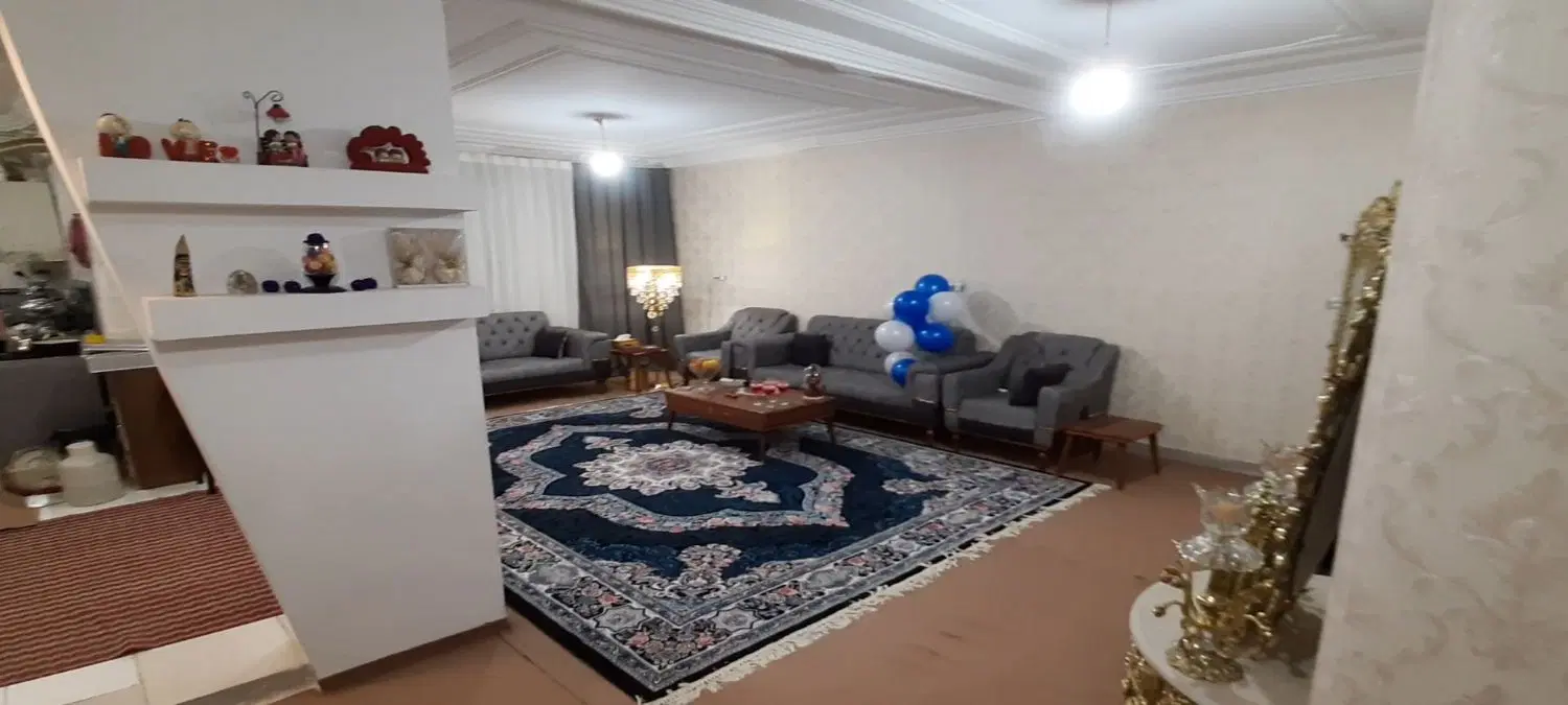 آپارتمان ۱۳۰ متری